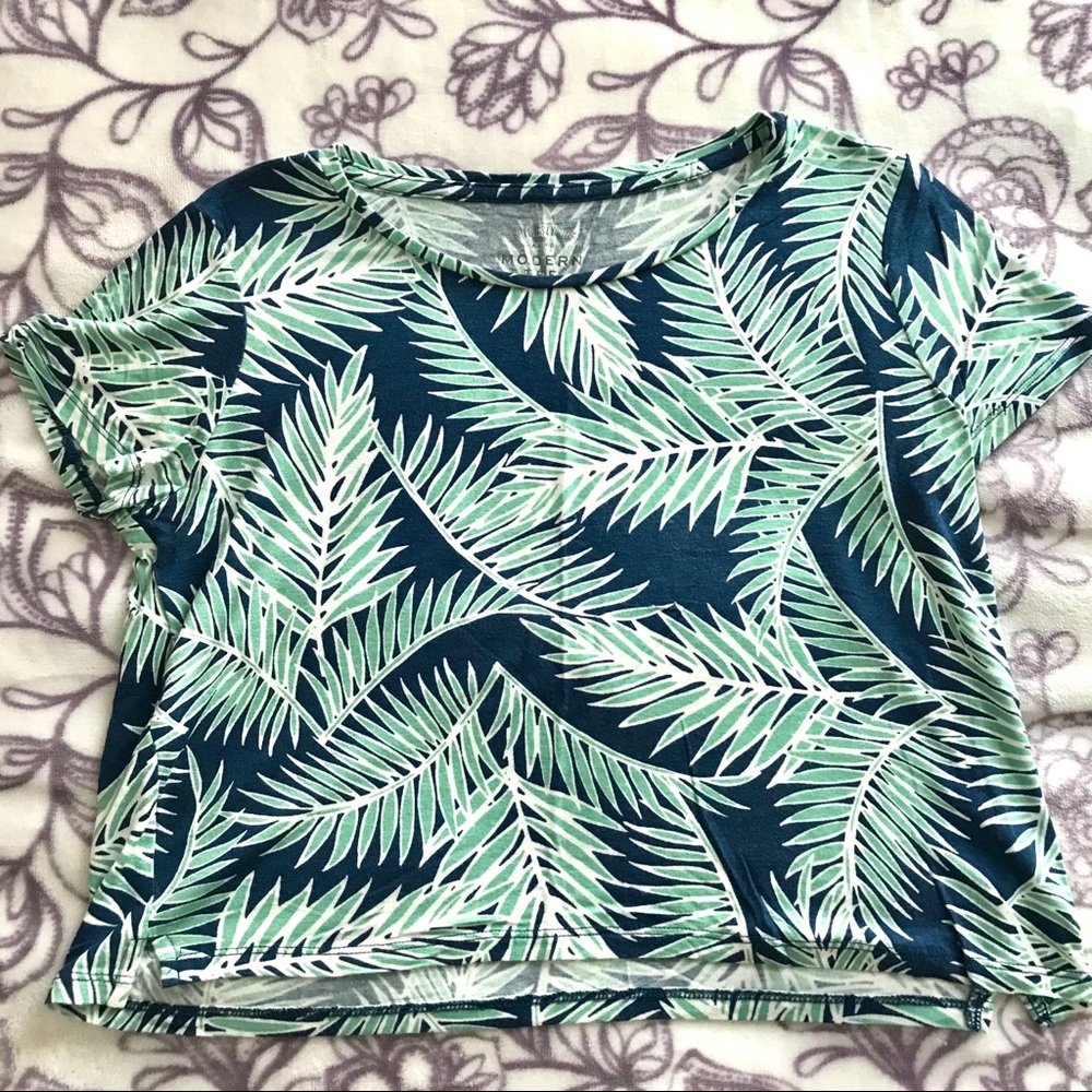 Aeropostale Cropped Tee